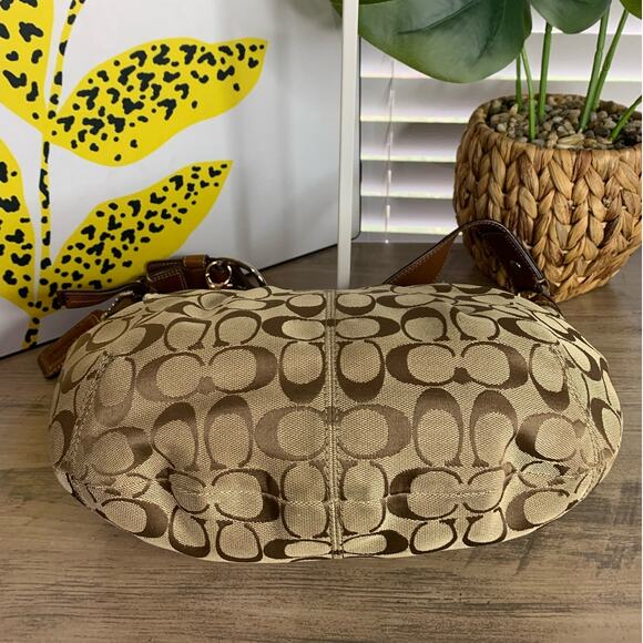 COACH y2k Brown Signature Canvas Hobo Soho Shoulder Bag - Picture 5 of 8